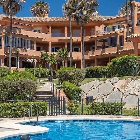 Fantastic Beachfront Apartment Estepona Exterior photo